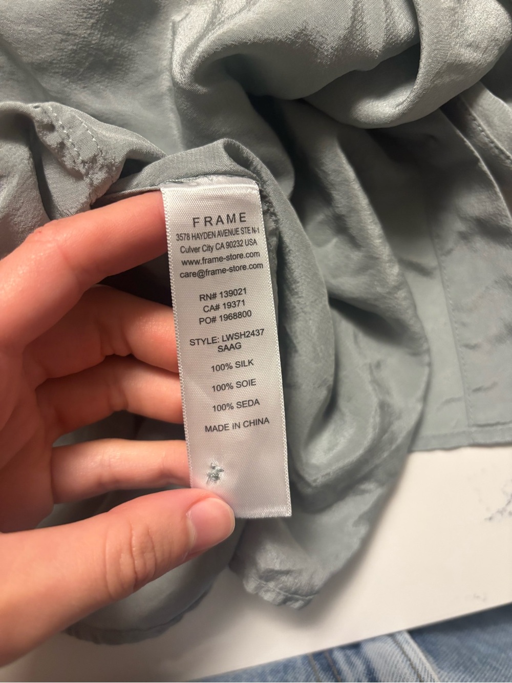 FRAME gillian silk blouse in sage size medium poplin